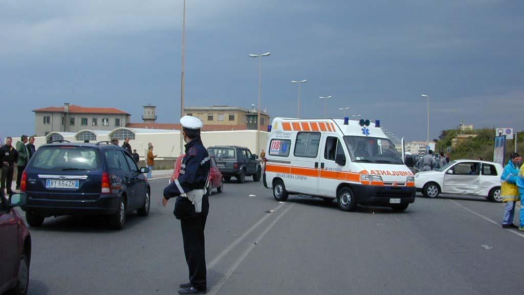 Un incidente davanti all'Ippodromo (foto di archivio)