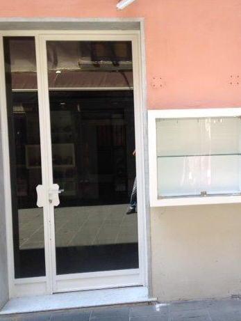 Salgono a quattordici i fondi chiusi in via di Mezzo 