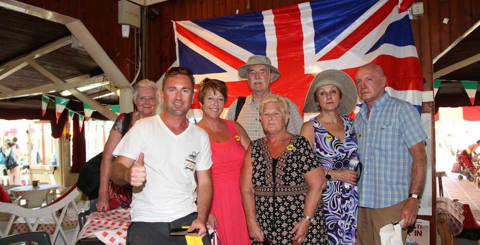 La festa british al bagno Nettuno