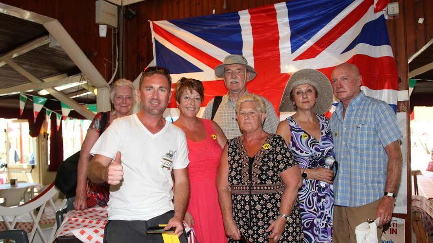 La festa british al bagno Nettuno