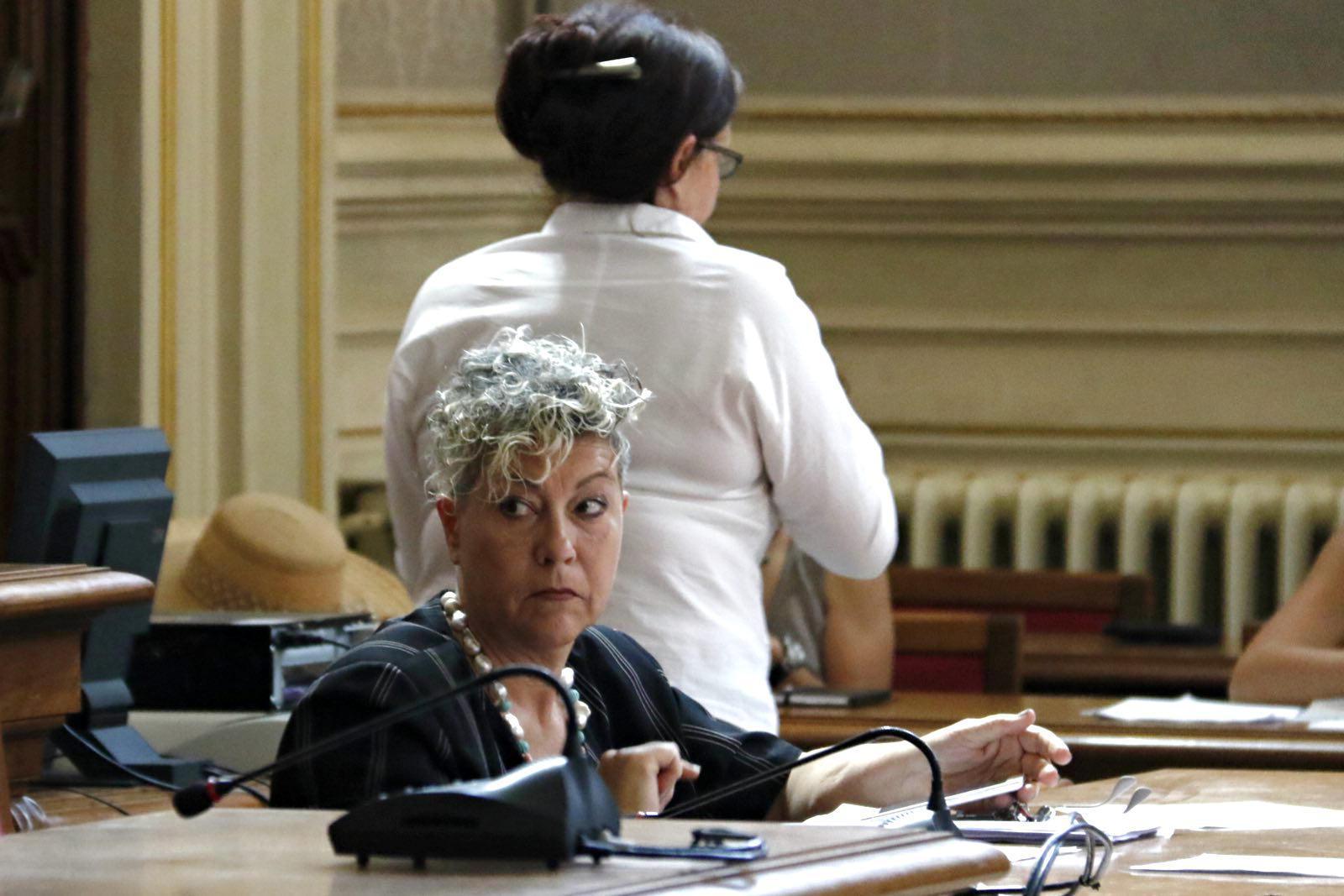 E alla fine Nogarin licenzia la Maltinti 