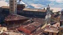 Viveva da sola, trovata morta in casa