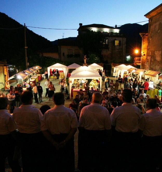 Vino, cucina, libri e tradizioni locali: È il Bancarel’Vino 
