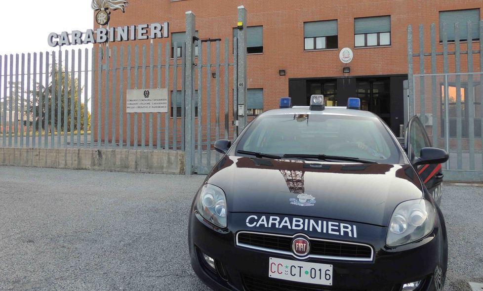 Avevano attrezzi da scasso nell’auto