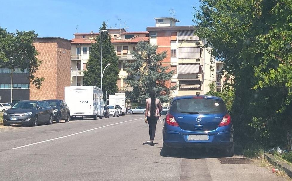 Prostitute di giorno tra case e aziende 