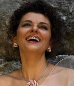 I cast cambiano: fuori Gheorghiu e Vargas, entrano Cedolins e de Leon