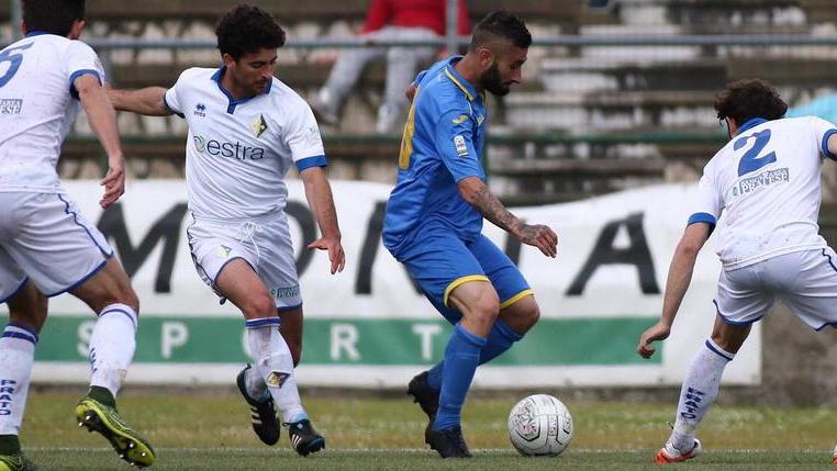 Carrarese, ecco la fase 2 Entra Salvo Zangari