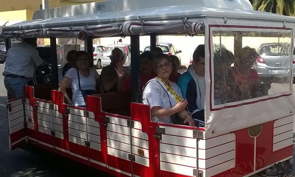 Gita al mare per gli ospiti Aias di Bono