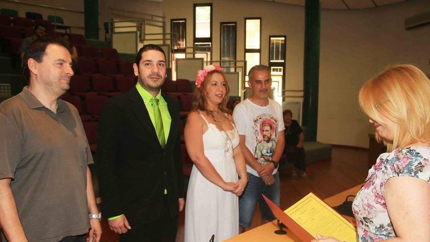 «Un testo su di loro? Vediamo»