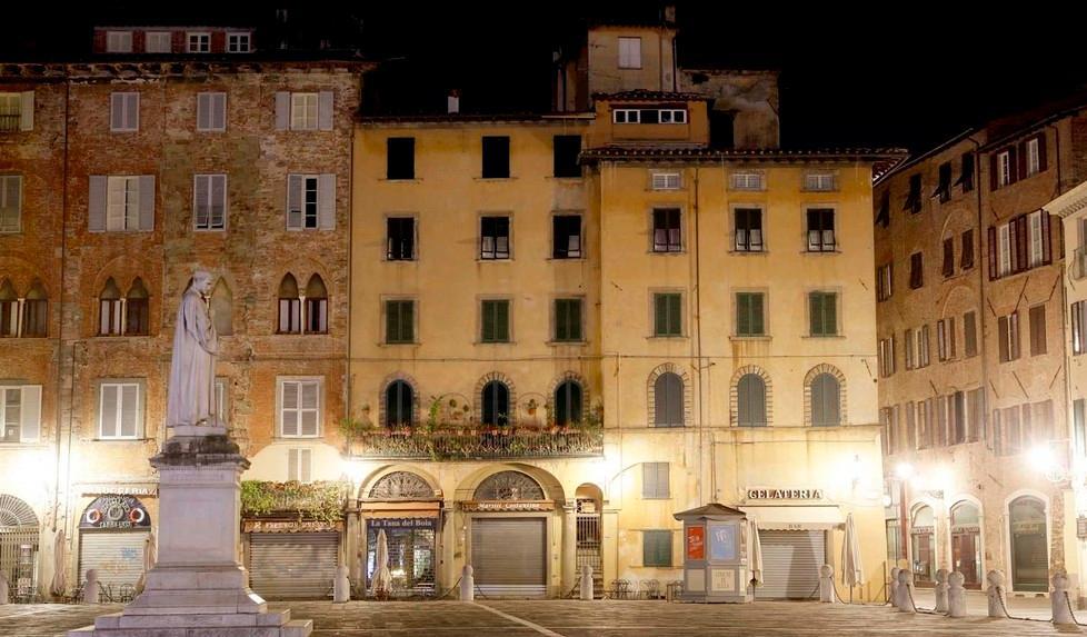 Successo per Lucca di Notte, lunedì il Ponte delle Catene 