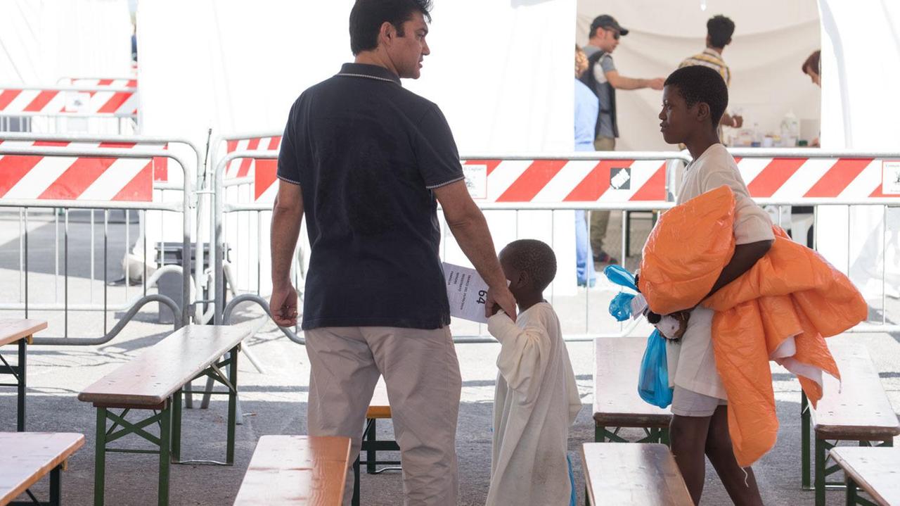 Cagliari: altri 291 migranti in arrivo, sono 1.600 in una settimana