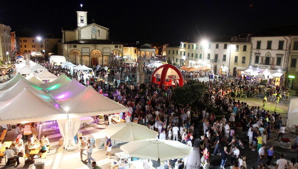 Notte Bianca, inizia la festa a Monsummano, Grignani la star in piazza 