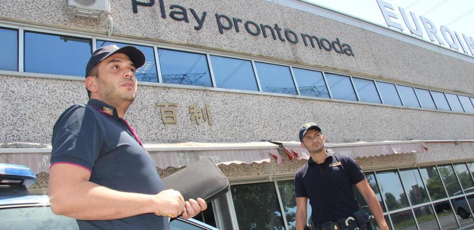 Raid contro magrebini, 9 cinesi indagati 