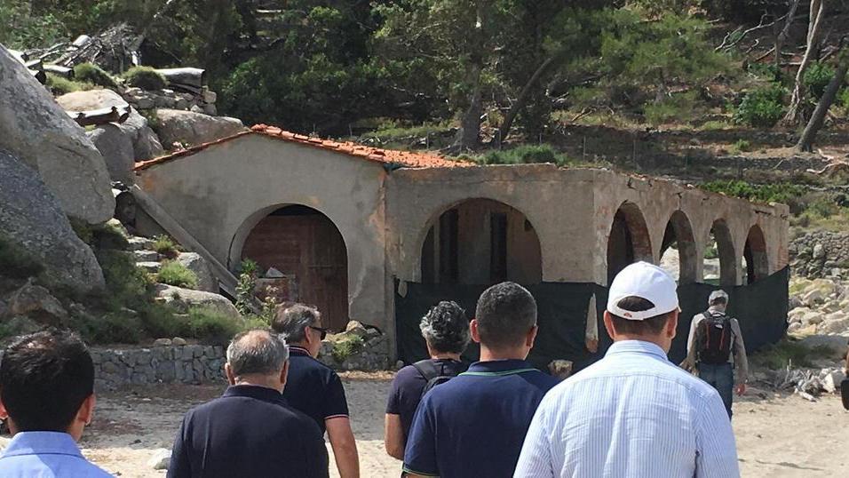 Montecristo off-limits anche per la messa