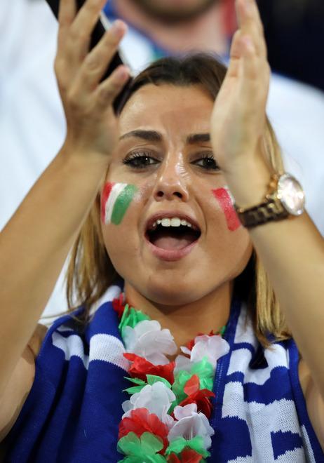 Partiamo dietro anche sugli spalti 