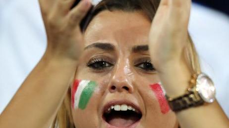 Partiamo dietro anche sugli spalti
