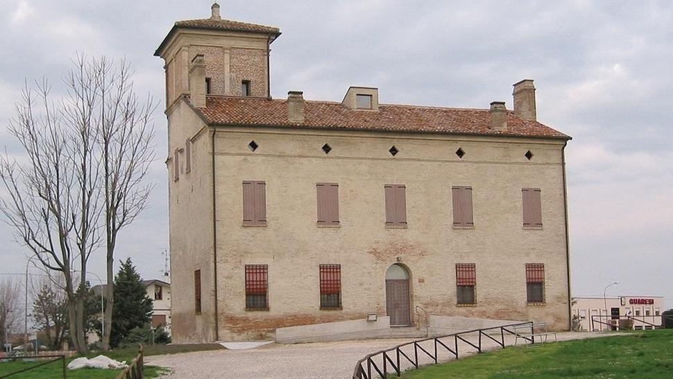 Lavori post terremoto Cantiere a Palazzo Mosti