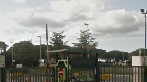 Schiacciato dal cancello fa causa al ministero