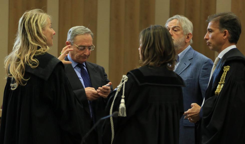 Omicidio Montruccoli, subito schermaglie in Assise con l’avvocato Taormina 