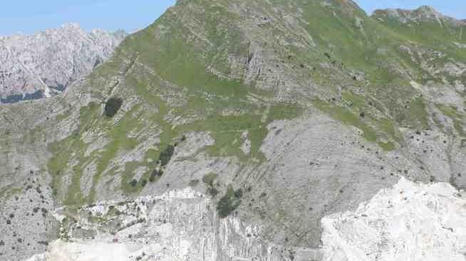 «Presidente fermi quello scempio»: appello a Rossi
