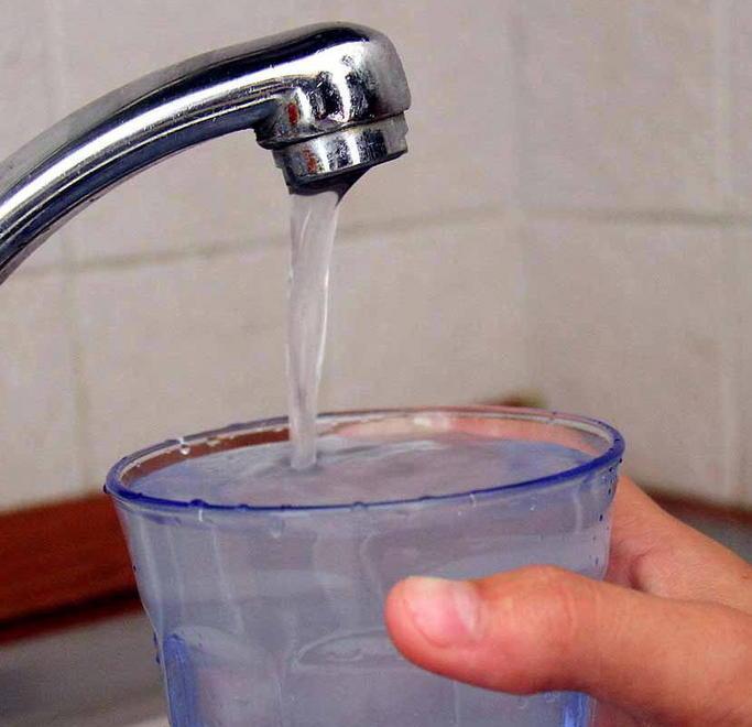La fiaccolata c’è Aderiscono artisti e anche i 5 Stelle 