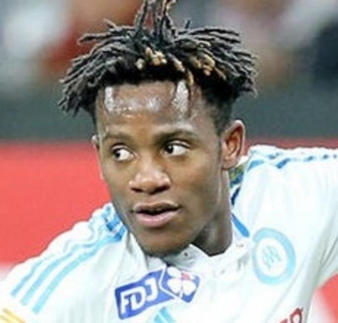 L’attaccante Michy Batshuayi alla corte di Conte al Chelsea