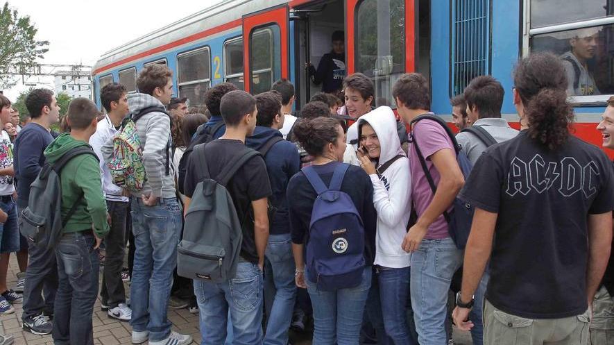 Treni più puntuali, parola di pendolari