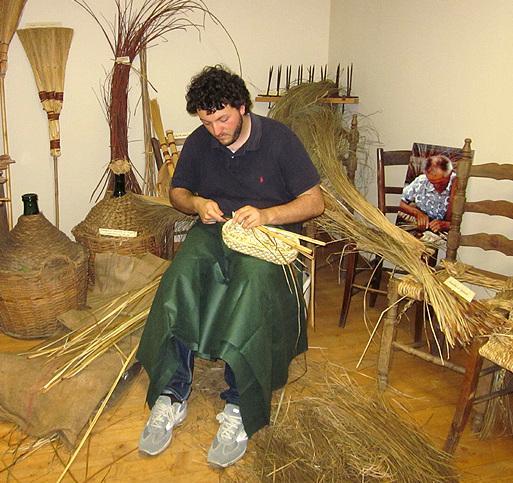 Festa del sarello: l’intreccio delle erbe palustri del Padule di Fucecchio