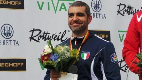 L'olimpionico di tiro a volo Luigi Lodde
