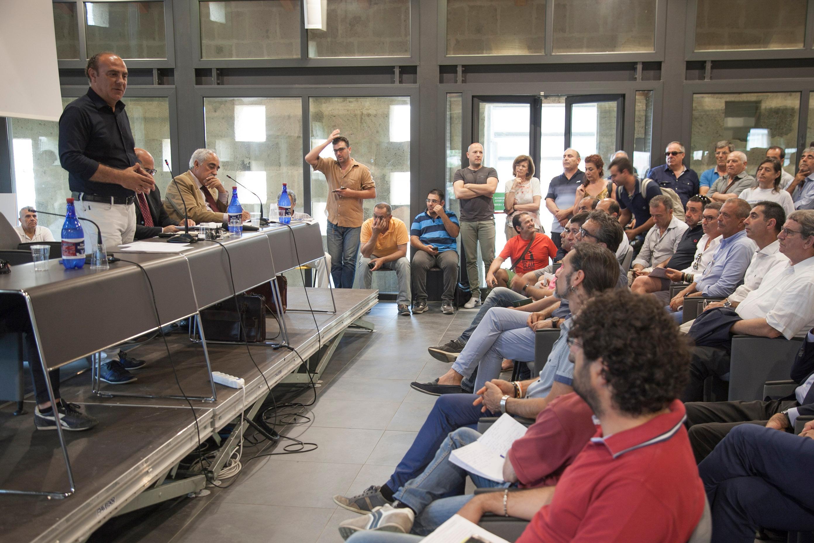 Fuga Ryanair, i sindaci del Nord Sardegna pronti ad azioni di lotta