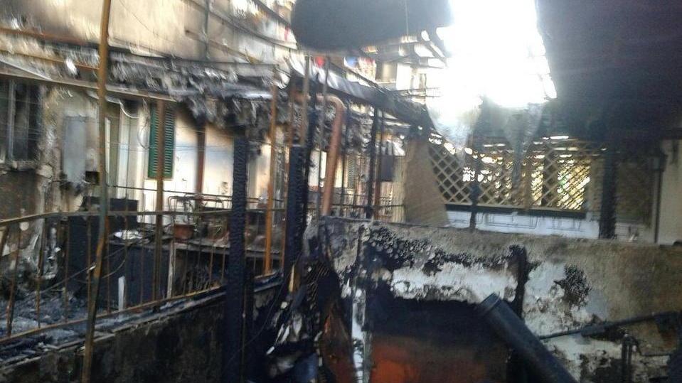 Viareggio, sequestrate le due abitazioni devastate dall’incendio