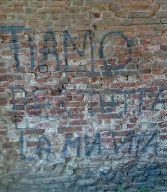 Il Parco Corsini senza pace torri imbrattate con lo spray 
