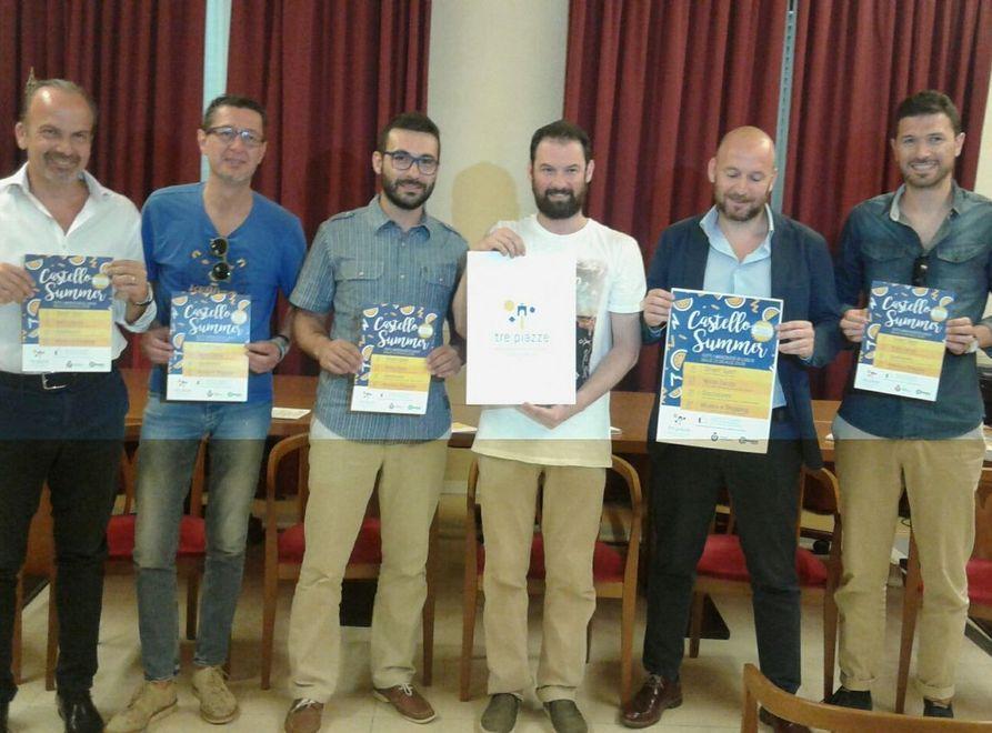Shopping e show illuminano le notti a Castello 