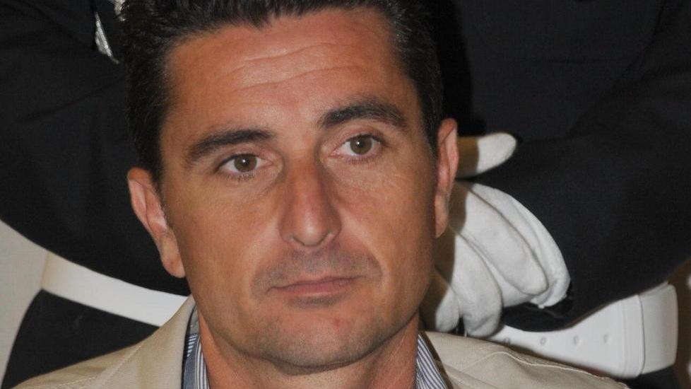 Il baratto scatena la polemica politica