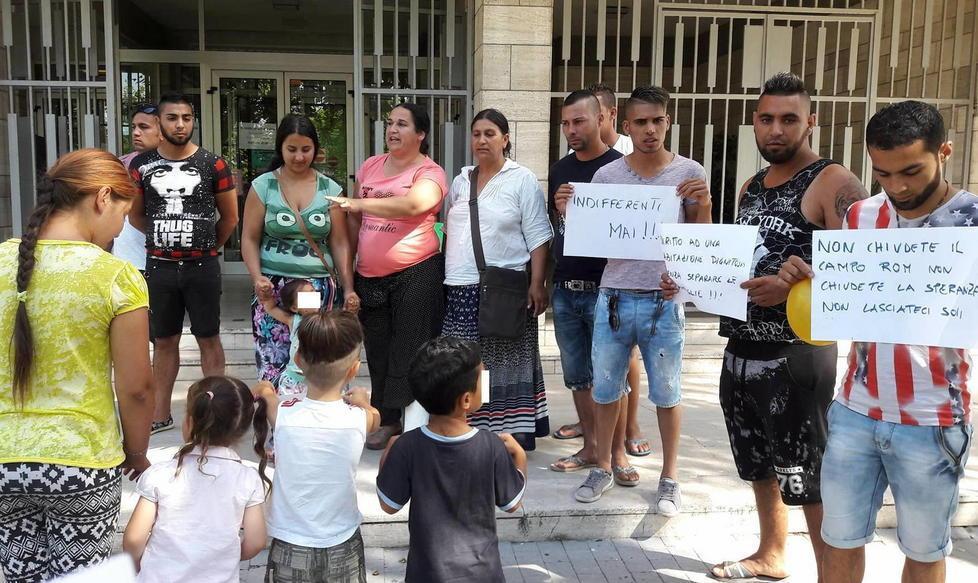 Chiesto un altro incontro per i rom 