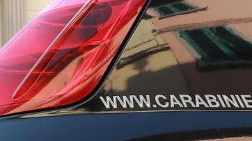 Promettono sesso per adescare uomini in pineta