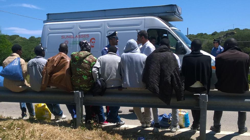 Migranti, Comuni e associazioni propongono l’accoglienza diffusa