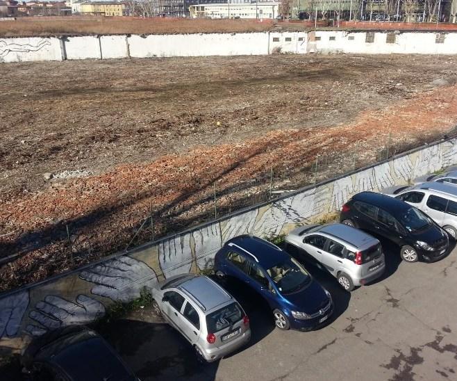 Una vicenda che risale addirittura al 2000 Oggi due progetti su 52mila metri quadrati
