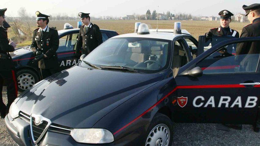 Va a firmare in caserma con la cocaina: arrestato