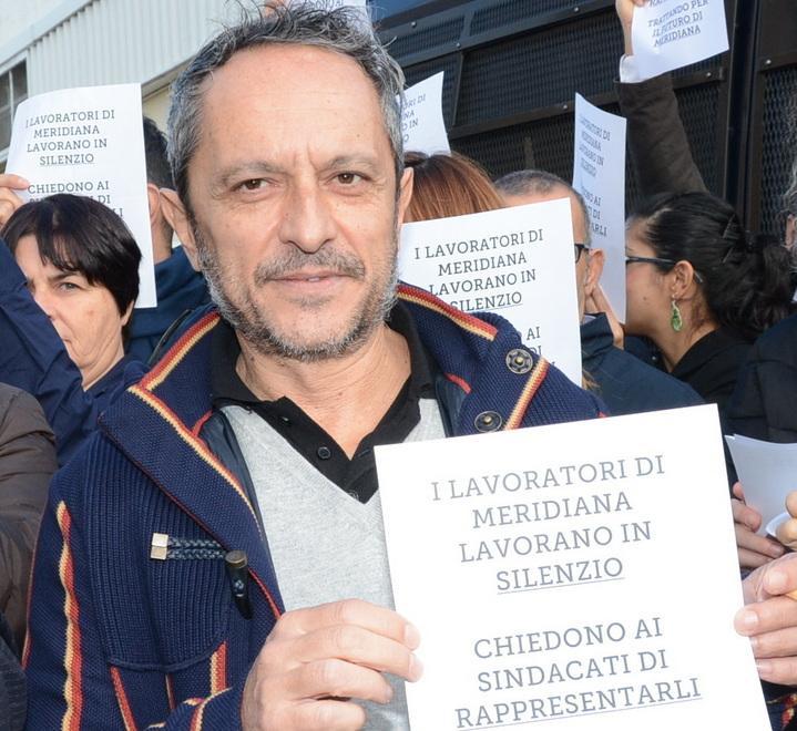 Voli Meridiana cancellati, il pilota: «Colleghi scandalosi» 