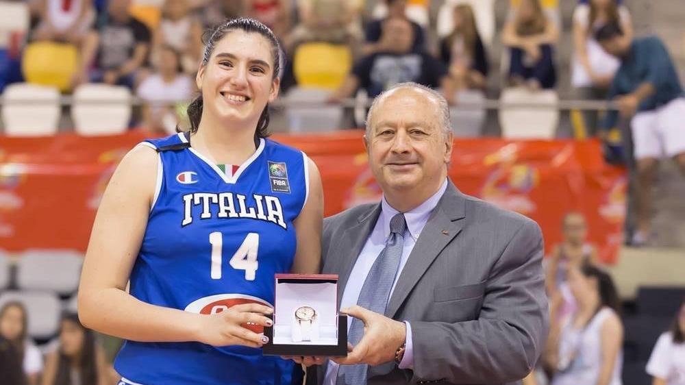 Sara Madera durante la premiazione