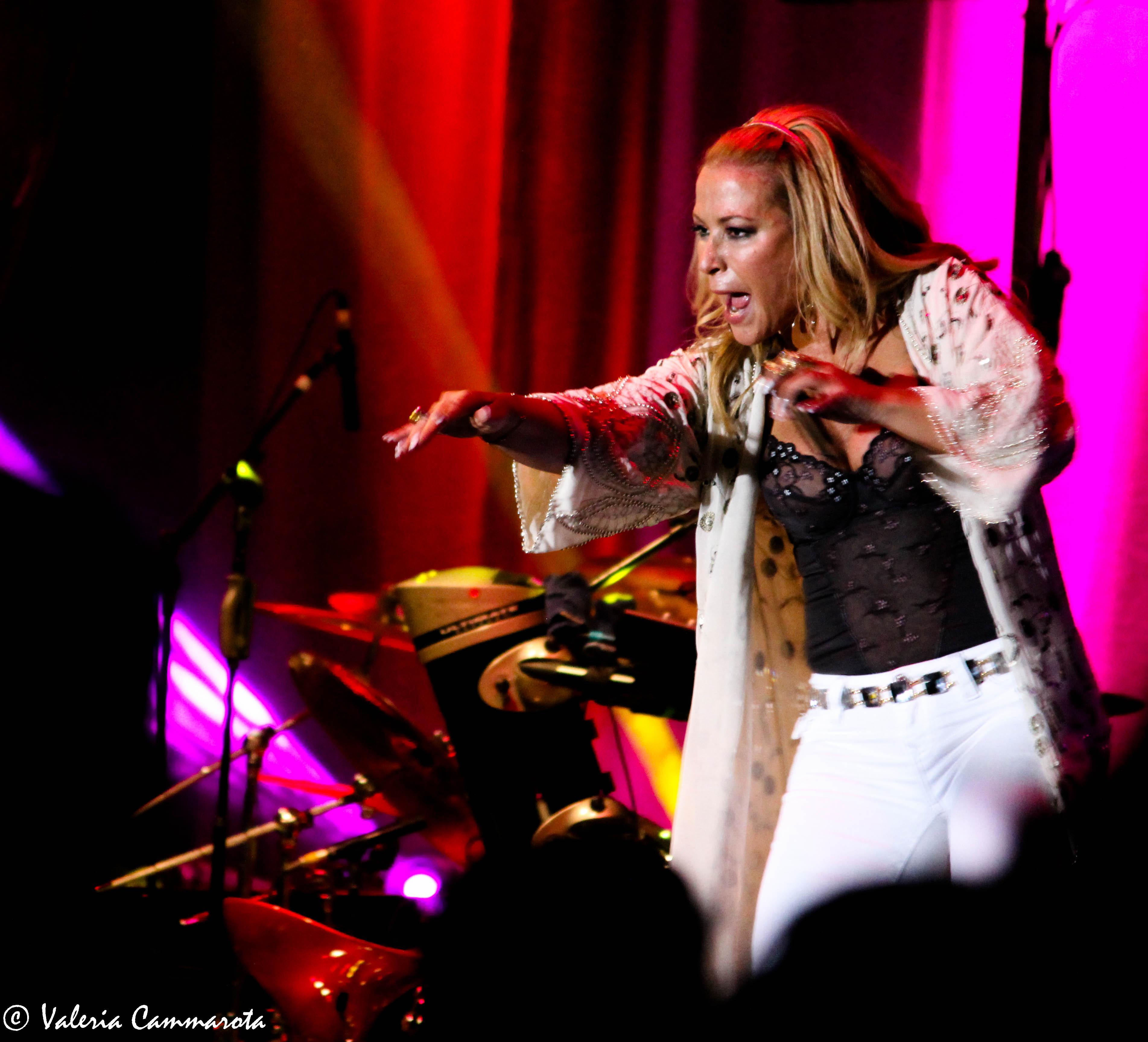 Un momento del concerto di Anastacia