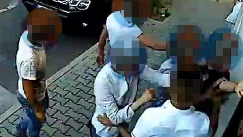 I residenti del centro città «Noi ostaggi dei banditi»