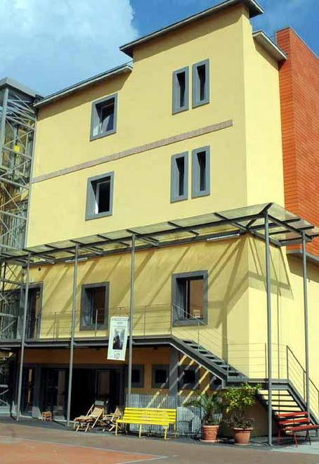 Il vescovo convoca in assemblea sacerdoti e diaconi 