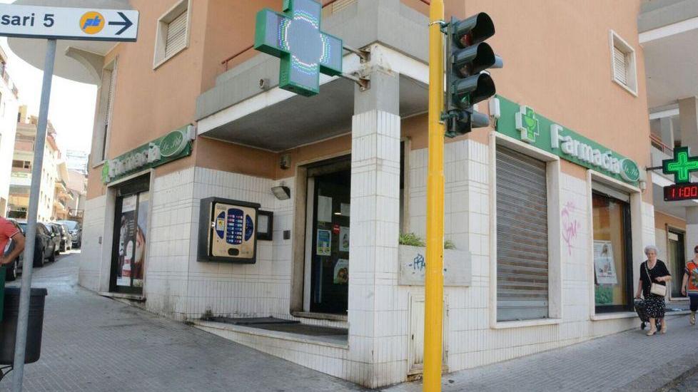 Attentato incendiario contro la Farmacia Pilo