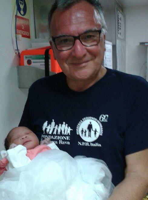 Benaglia fa nascere un bimba sulla nave 