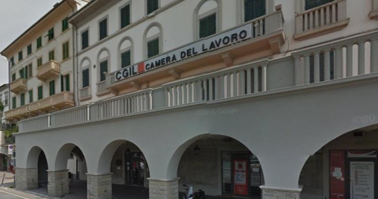 La Camera del lavoro di Prato in piazza Mercatale