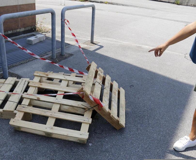 C’è l’acqua nei piani interrati: accese le pompe per toglierla