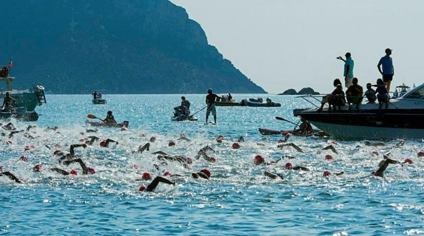 Da Porto San Paolo a Tavolara sono 160 gli ironman del mare