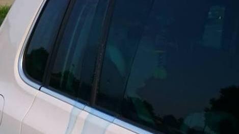 Nuovi atti vandalici in centro Auto imbrattate di vernice